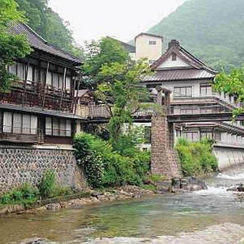 宝川温泉汪泉閣