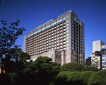 京都ホテルオークラに割引で泊まれる。