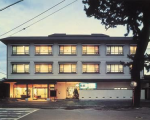 旅館 潮騒に割引で泊まれる。 旅館 潮騒に割引で泊まれる。