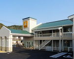 ファミリーロッジ旅籠屋・室戸店に割引で泊まれる。 ファミリーロッジ旅籠屋・室戸店に割引で泊まれる。